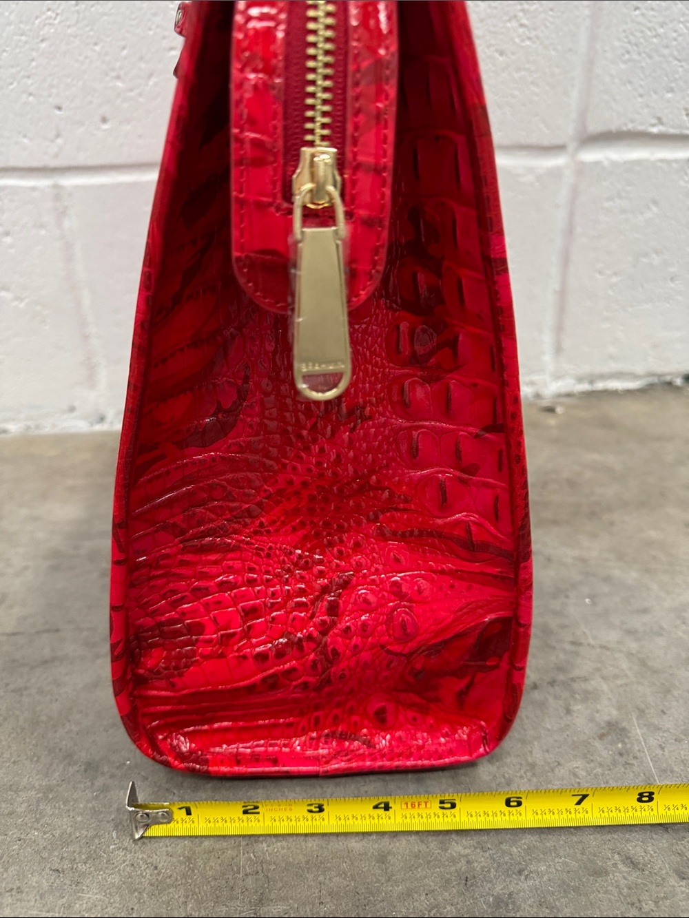 Brahmin Vibrant “Red Flare Melbourne” Croc-Embossed leather Shoulder - Picture 6 of 9